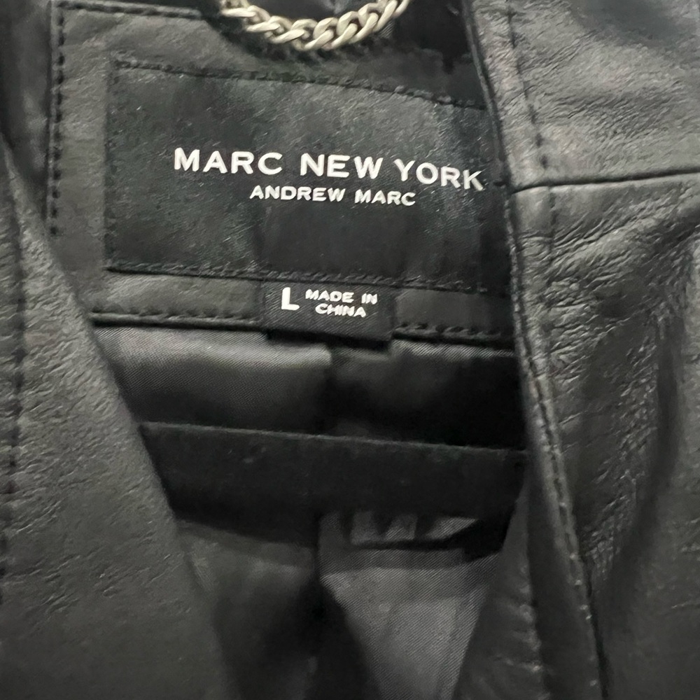 Leather jacket - Picture 2 of 3